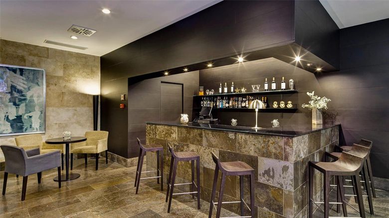 <b>Sercotel Puerta de la Catedral Restaurant</b>. Images powered by <a href="https://iceportal.shijigroup.com/" title="IcePortal" target="_blank">IcePortal</a>.