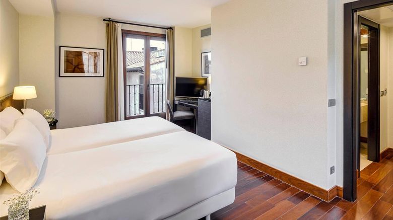 <b>Sercotel Puerta de la Catedral Room</b>. Images powered by <a href="https://iceportal.shijigroup.com/" title="IcePortal" target="_blank">IcePortal</a>.