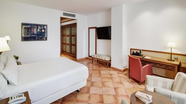 <b>Sercotel Toledo Renacimiento Room</b>. Images powered by <a href="https://iceportal.shijigroup.com/" title="IcePortal" target="_blank">IcePortal</a>.