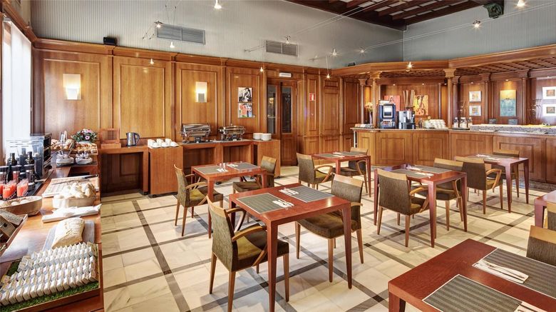 <b>Sercotel Toledo Renacimiento Restaurant</b>. Images powered by <a href="https://iceportal.shijigroup.com/" title="IcePortal" target="_blank">IcePortal</a>.