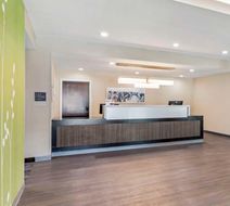 Sleep Inn and Suites Liberty Lobby