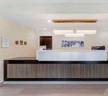 Sleep Inn and Suites Liberty Lobby