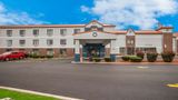 Suburban Studios Milwaukee Airport Exterior