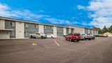 Suburban Studios Milwaukee Airport Exterior