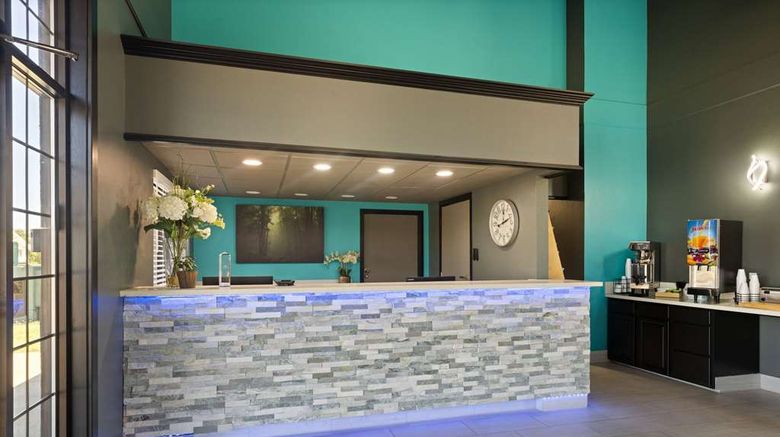 <b>Baymont by Wyndham Branson Thousand Hill Lobby</b>. Images powered by <a href="https://iceportal.shijigroup.com/" title="IcePortal" target="_blank">IcePortal</a>.