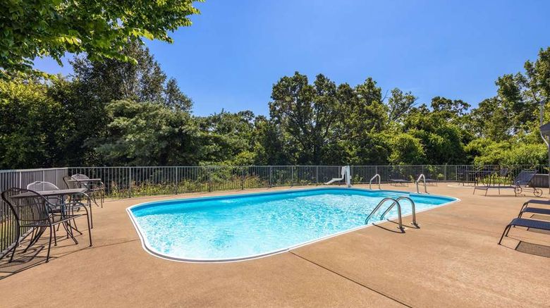<b>Baymont by Wyndham Branson Thousand Hill Pool</b>. Images powered by <a href="https://iceportal.shijigroup.com/" title="IcePortal" target="_blank">IcePortal</a>.