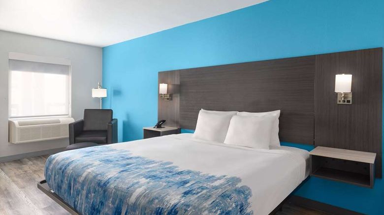 <b>Baymont by Wyndham Branson Thousand Hill Suite</b>. Images powered by <a href="https://iceportal.shijigroup.com/" title="IcePortal" target="_blank">IcePortal</a>.