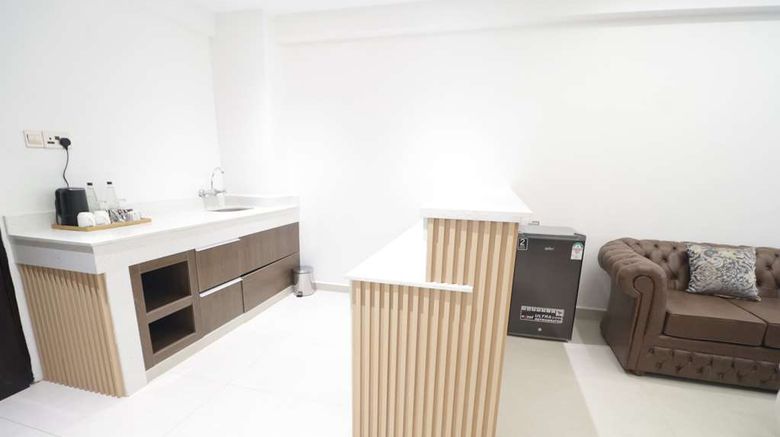<b>Hotel Sapphire Suite</b>. Images powered by <a href="https://iceportal.shijigroup.com/" title="IcePortal" target="_blank">IcePortal</a>.