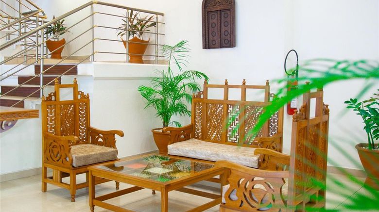 <b>Hotel Sapphire Lobby</b>. Images powered by <a href="https://iceportal.shijigroup.com/" title="IcePortal" target="_blank">IcePortal</a>.