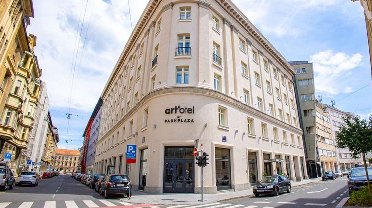 art'otel Zagreb Exterior