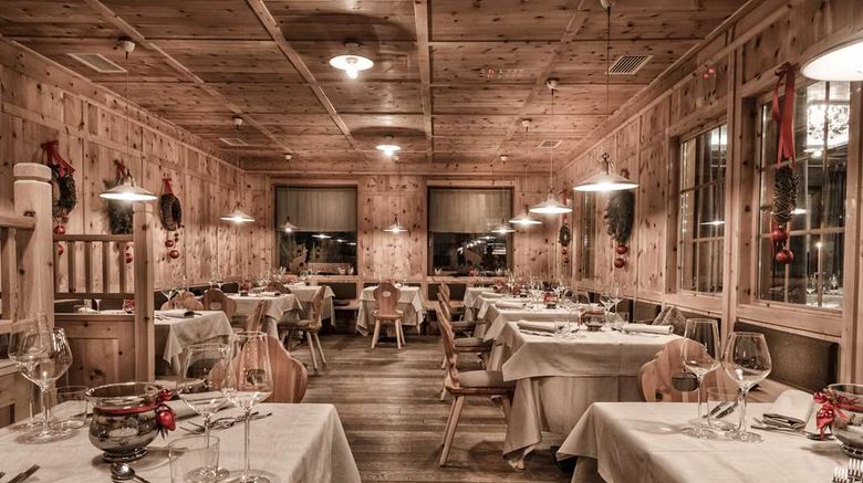 <b>Al Sole Hotel Beauty & Vital Restaurant</b>. Images powered by <a href="https://iceportal.shijigroup.com/" title="IcePortal" target="_blank">IcePortal</a>.