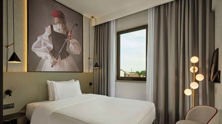 <b>Radisson Red Belgrade Room</b>. Images powered by <a href="https://iceportal.shijigroup.com/" title="IcePortal" target="_blank">IcePortal</a>.