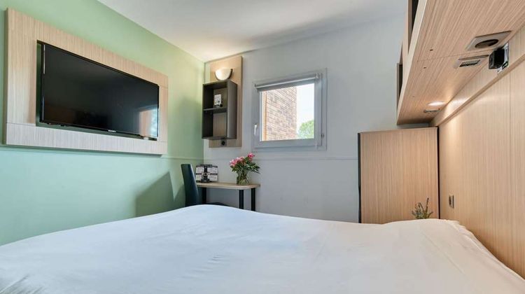 Hotel Balladins Martigues Istre Room