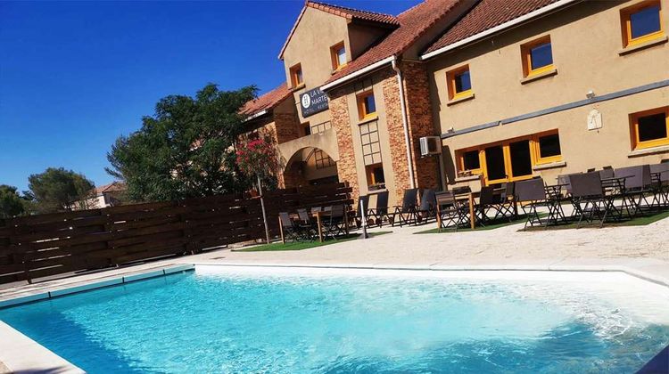 Hotel Balladins Martigues Istre Pool