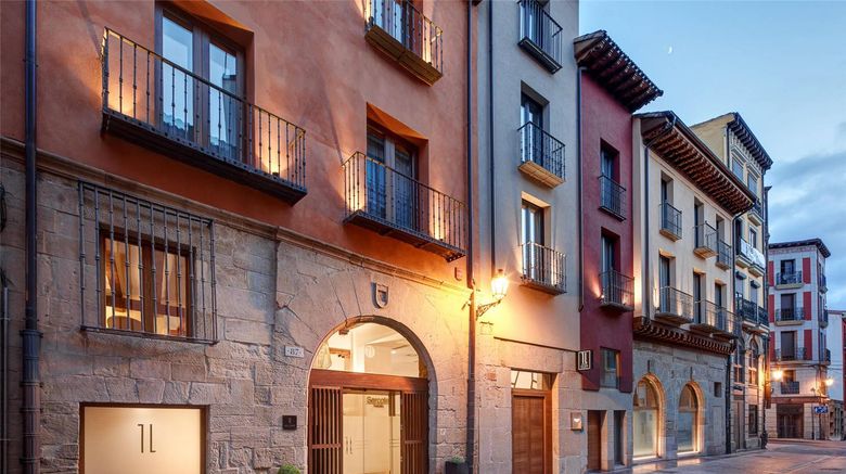 <b>Sercotel Calle Mayor, Ascend Hotel Coll. Exterior</b>. Images powered by <a href="https://iceportal.shijigroup.com/" title="IcePortal" target="_blank">IcePortal</a>.