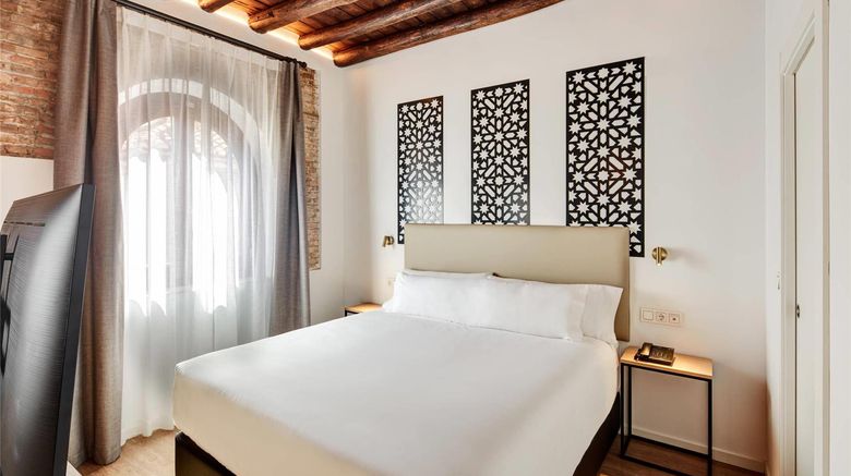 <b>Sercotel Granada Suites Ascend Coll Suite</b>. Images powered by <a href="https://iceportal.shijigroup.com/" title="IcePortal" target="_blank">IcePortal</a>.