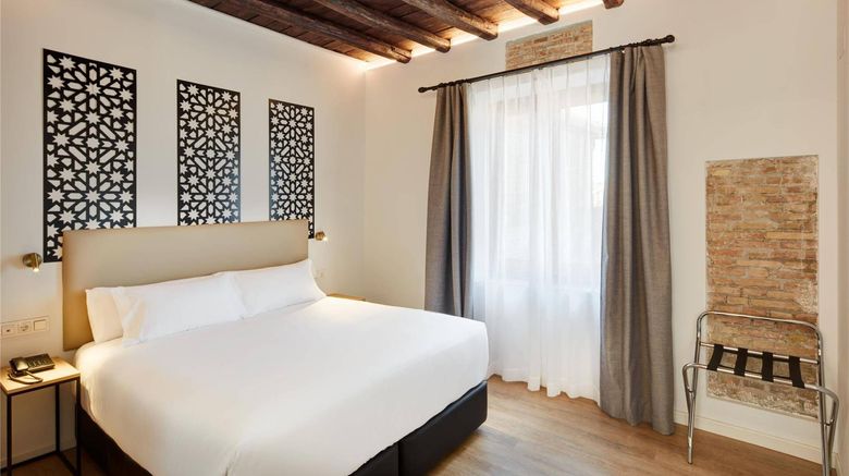 <b>Sercotel Granada Suites Ascend Coll Suite</b>. Images powered by <a href="https://iceportal.shijigroup.com/" title="IcePortal" target="_blank">IcePortal</a>.