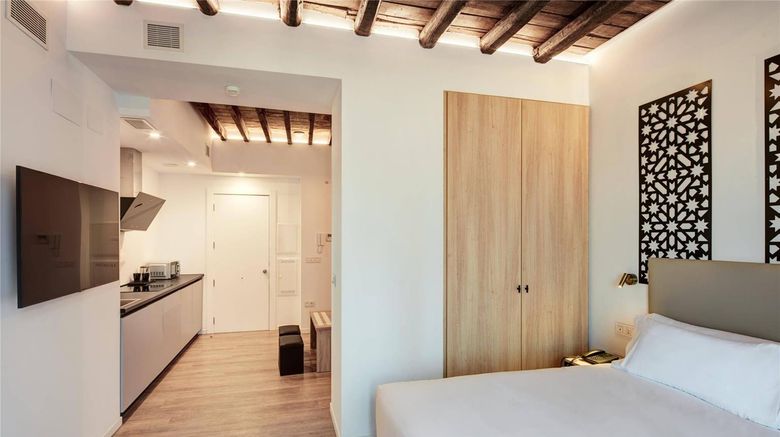 <b>Sercotel Granada Suites Ascend Coll Suite</b>. Images powered by <a href="https://iceportal.shijigroup.com/" title="IcePortal" target="_blank">IcePortal</a>.