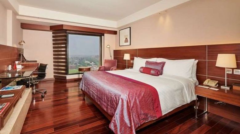 <b>The LaLiT New Delhi Room</b>. Images powered by <a href="https://iceportal.shijigroup.com/" title="IcePortal" target="_blank">IcePortal</a>.
