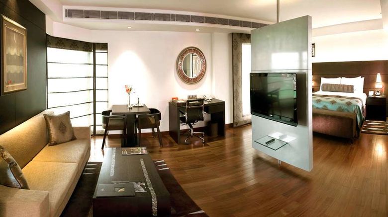 <b>The LaLiT New Delhi Suite</b>. Images powered by <a href="https://iceportal.shijigroup.com/" title="IcePortal" target="_blank">IcePortal</a>.