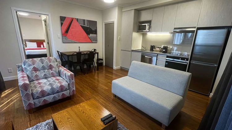 Boulcott Suites Suite