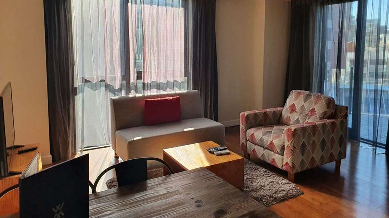 <b>Boulcott Suites Suite</b>. Images powered by <a href="https://iceportal.shijigroup.com/" title="IcePortal" target="_blank">IcePortal</a>.