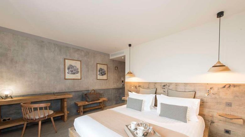 <b>L'Anderenis Boutique Hotel Room</b>. Images powered by <a href="https://iceportal.shijigroup.com/" title="IcePortal" target="_blank">IcePortal</a>.