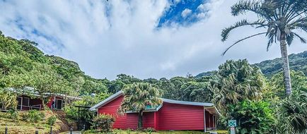 Cloud Forest Lodge Exterior