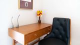Ohtel Auckland Room