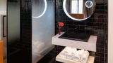 Ohtel Auckland Room