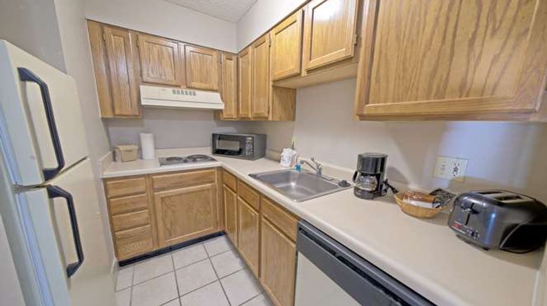 <b>All Season Suites Suite</b>. Images powered by <a href="https://iceportal.shijigroup.com/" title="IcePortal" target="_blank">IcePortal</a>.