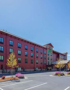 Wyndham Garden Redwood Valley