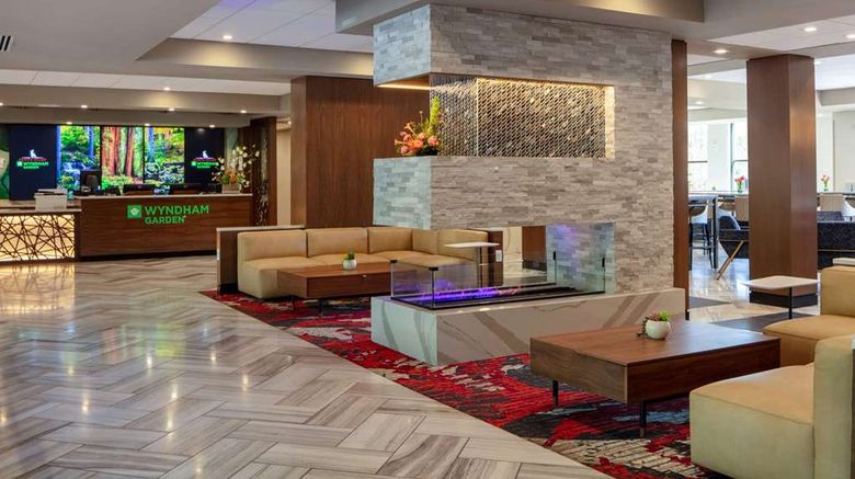<b>Wyndham Garden Redwood Valley Lobby</b>. Images powered by <a href="https://iceportal.shijigroup.com/" title="IcePortal" target="_blank">IcePortal</a>.