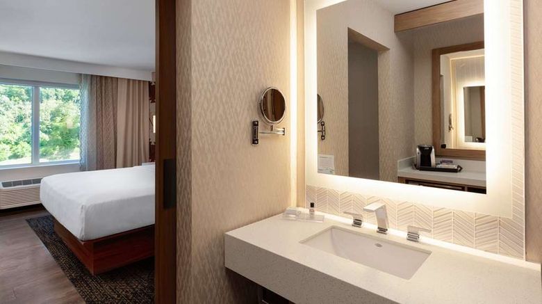 <b>Wyndham Garden Redwood Valley Room</b>. Images powered by <a href="https://iceportal.shijigroup.com/" title="IcePortal" target="_blank">IcePortal</a>.