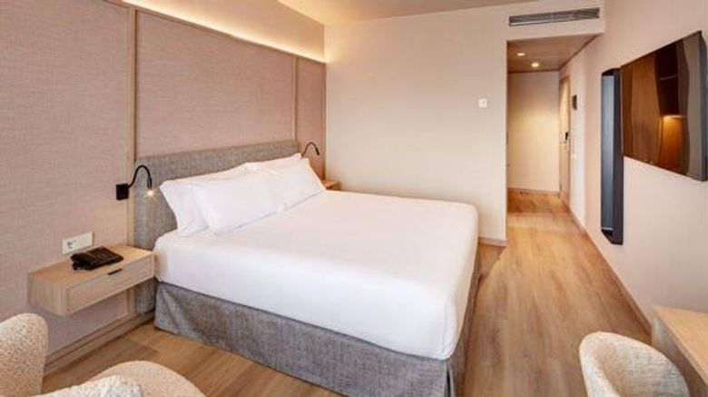 <b>Sercotel Pozuelo Suite</b>. Images powered by <a href="https://iceportal.shijigroup.com/" title="IcePortal" target="_blank">IcePortal</a>.