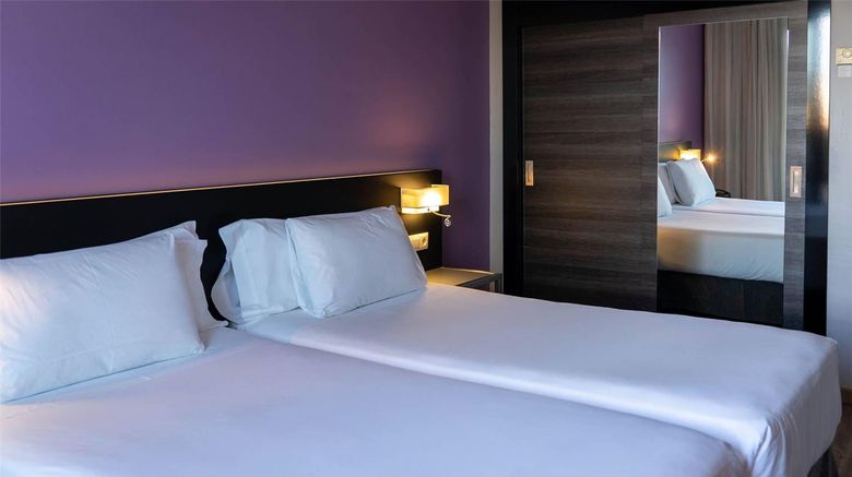 <b>Sercotel Medina Azahara, Ascend Hotel Room</b>. Images powered by <a href="https://iceportal.shijigroup.com/" title="IcePortal" target="_blank">IcePortal</a>.
