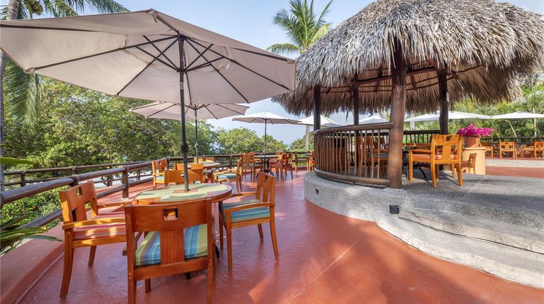 <b>Hilton Grand Vacations Club Zihuatanejo Restaurant</b>. Images powered by <a href="https://iceportal.shijigroup.com/" title="IcePortal" target="_blank">IcePortal</a>.