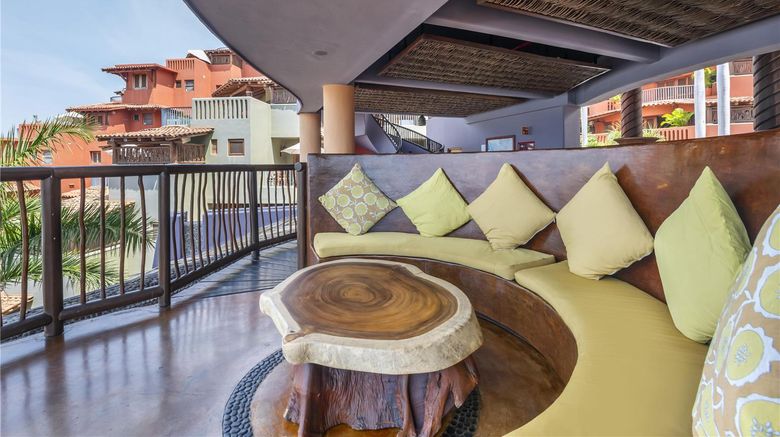 <b>Hilton Grand Vacations Club Zihuatanejo Exterior</b>. Images powered by <a href="https://iceportal.shijigroup.com/" title="IcePortal" target="_blank">IcePortal</a>.