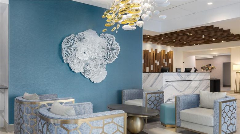 <b>DoubleTree by Hilton Wilmington Lobby</b>. Images powered by <a href="https://iceportal.shijigroup.com/" title="IcePortal" target="_blank">IcePortal</a>.