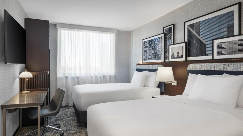 <b>DoubleTree by Hilton Long Island City Room</b>. Images powered by <a href="https://iceportal.shijigroup.com/" title="IcePortal" target="_blank">IcePortal</a>.