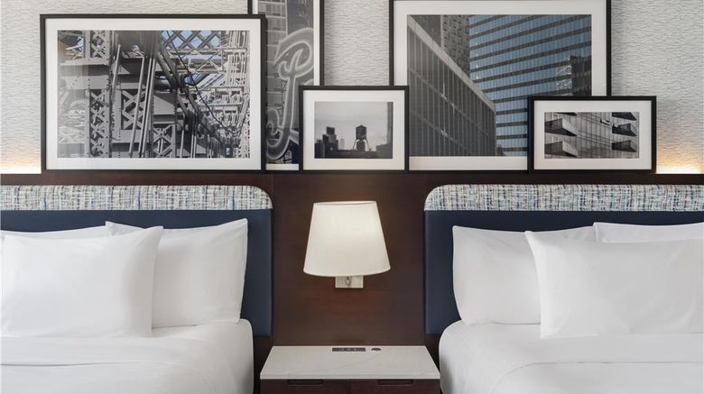 <b>DoubleTree by Hilton Long Island City Room</b>. Images powered by <a href="https://iceportal.shijigroup.com/" title="IcePortal" target="_blank">IcePortal</a>.