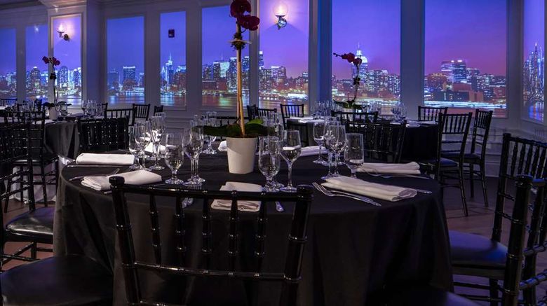 <b>Hotel NoMa Trademark Coll by Wyndham Meeting</b>. Images powered by <a href="https://iceportal.shijigroup.com/" title="IcePortal" target="_blank">IcePortal</a>.