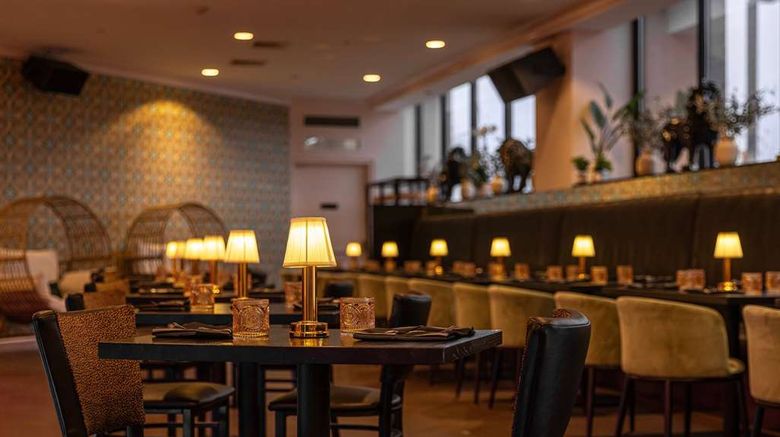 <b>Hotel NoMa Trademark Coll by Wyndham Restaurant</b>. Images powered by <a href="https://iceportal.shijigroup.com/" title="IcePortal" target="_blank">IcePortal</a>.