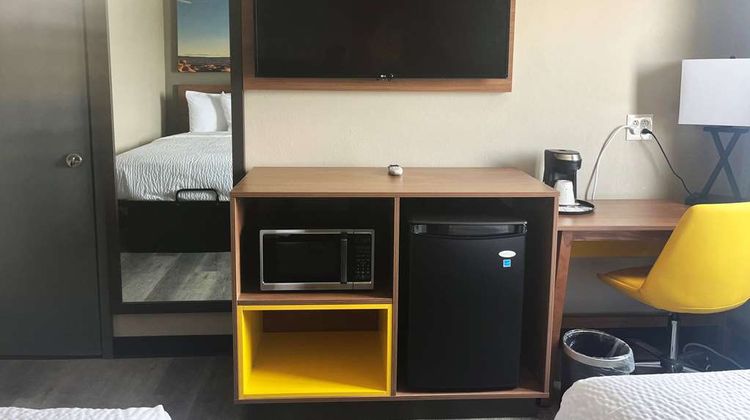 Days Inn by Wyndham Albuquerque Room