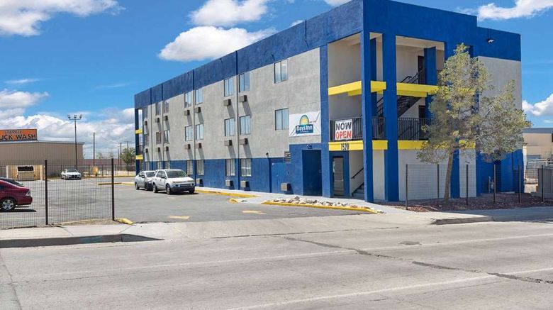 <b>Days Inn by Wyndham Albuquerque Exterior</b>. Images powered by <a href="https://iceportal.shijigroup.com/" title="IcePortal" target="_blank">IcePortal</a>.