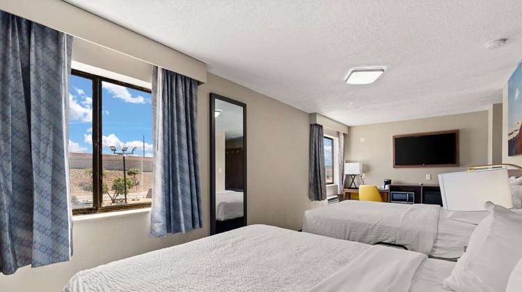 Days Inn by Wyndham Albuquerque Room