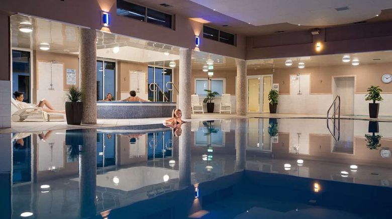 <b>Burrendale Hotel & Country Club Pool</b>. Images powered by <a href="https://iceportal.shijigroup.com/" title="IcePortal" target="_blank">IcePortal</a>.