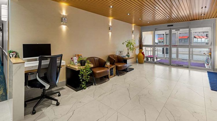 SureStay Plus by Best Western Brooks Lobby