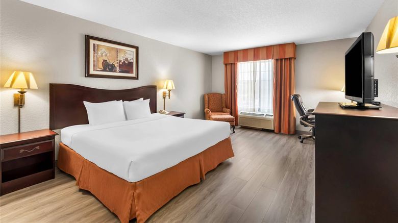 <b>Country Inn & Suites Hot Springs Room</b>. Images powered by <a href="https://iceportal.shijigroup.com/" title="IcePortal" target="_blank">IcePortal</a>.