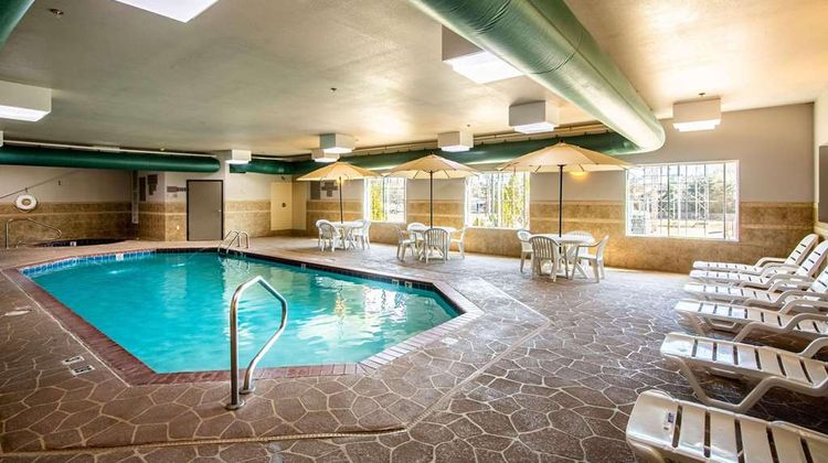 Country Inn & Suites El Dorado Pool